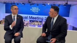 وزير الاستثمار يستعرض الإصلاح الاقتصادي وتحسن المؤشرات المالية لمصر في مقابلة مع قناة CNBC. 