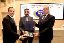 قيادات وزارة الداخلية تكرم المتعافين من تعاطي المواد المخدرة