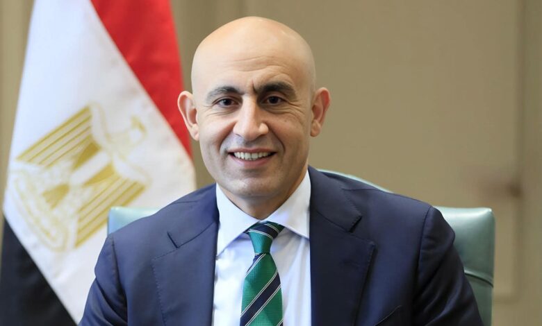 وزير التربية والتعليم يصدر قرارًا بحركة تغييرات وتنقلات لمديري ووكلاء المديريات التعليمية