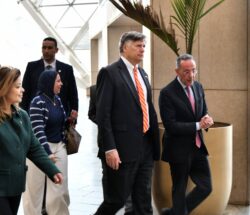 نائبا وزيرا خارجية أمريكا وطاجيكستان يزوران المتحف المصري الكبير.