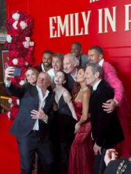 نتفليكس تعلن الموسم السادس من Emily in Paris