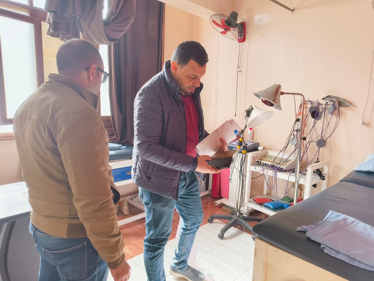 حملة مكبرة من العلاج الحر وهيئة الدواء والتموين بزفتي تسفر عن ضبط عدد من المراكز الطبية غير مرخصة وضبط أدوية مهربة