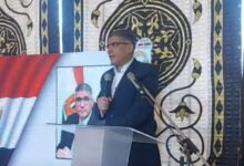 محافظ الجيزة يسلم الأهالي عقود الوحدات السكنية بمشروع إسكان الديسمي بالصف