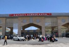 عشرات الإيرانيين يعبرون الحدود إلى تركيا بالتزامن مع الاحتجاجات وتصاعد التهديدات الأمريكية.