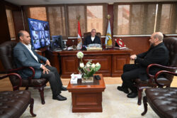 محافظ الغربية يلتقي عدد من أعضاء مجلس النواب لبحث مطالب المواطنين وحل مشاكلهم 