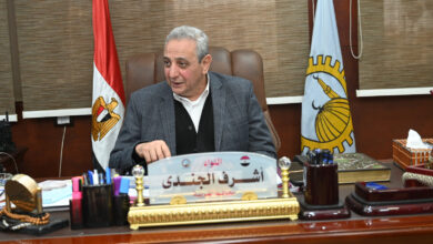 محافظ الغربية يناقش الموقف التنفيذي للمشروعات وملفات التصالح والنظافة والرقابة على الأسواق 