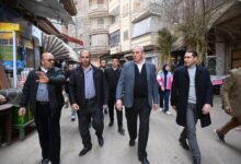 محافظ الغربية يجري جولة ميدانية موسعة سيرًا على الأقدام بالمحله الكبرى لمعاينة مطالب الأهالي على الطبيعة