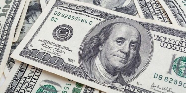 علاوة مخاطر الدولار ترتفع ويورو يصبح الأداة المضادة بعد تصريحات ترامب الداعمة لضعف العملة.