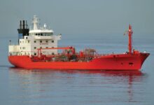 موسكو ترحب بقرار ترامب بالإفراج عن روسيين اثنين من طاقم ناقلة النفط "مارينيرا"