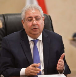 سفير مصر بالكويت: الاحتفال بعيد الميلاد المجيد فرصة لتجديد التأكيد على وحدة النسيج الوطني المصري