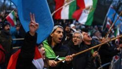 ترامب يهدد بإجراء قوي للغاية حال إعدام متظاهرين في إيران