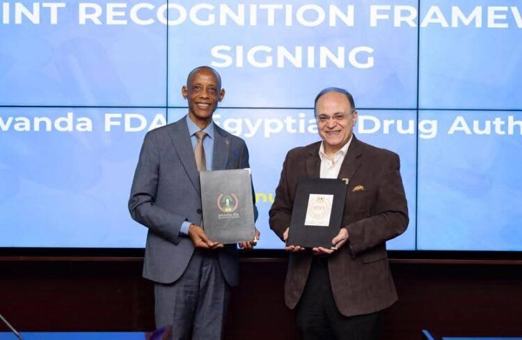 «الدواء المصرية» تعزّز الشراكة الأفريقية مع رواندا