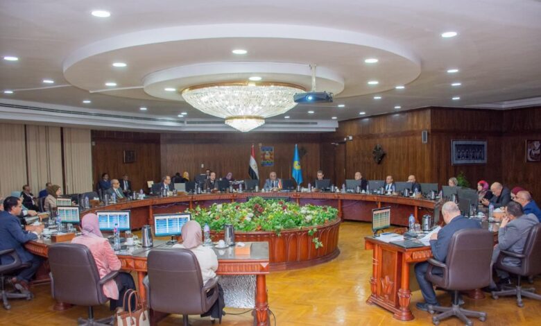 رئيس جامعة طنطا يشدد على سرعة الانتهاء من إعلان النتائج والاستعداد للفصل الدراسي الثاني