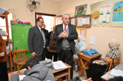 محافظ الغربية يتفقد لجان امتحانات النقل بطنطا