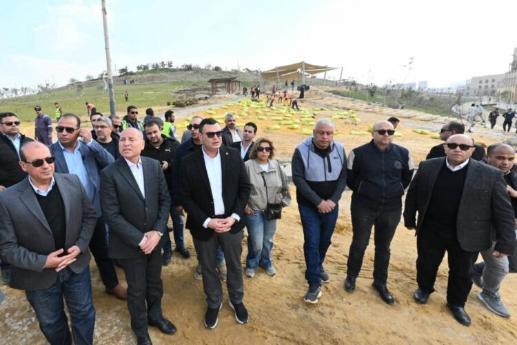 جولة ميدانية للإسكان ومحافظ القاهرة بمشروع حدائق تلال الفسطاط