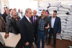 محافظ الغربية من قلب إبشواي الملق يتابع منظومة إنتاج وتجميع الألبان