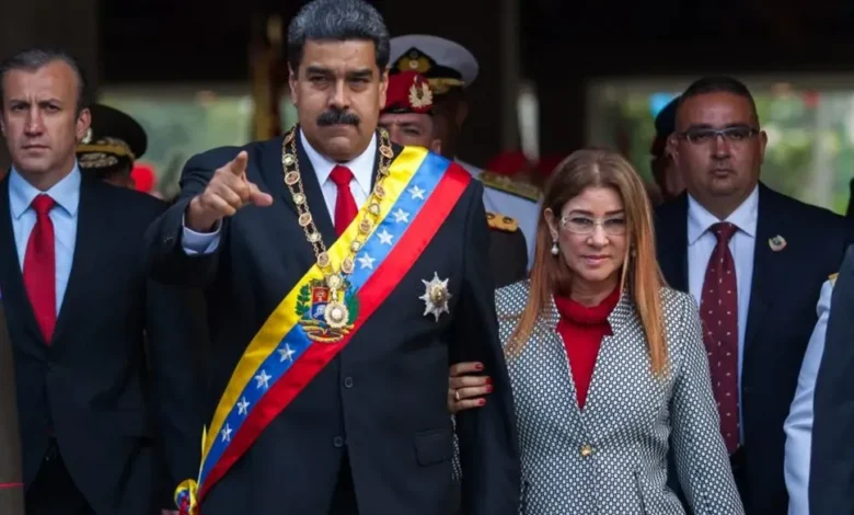 مادورو وزوجته يرفضان التقدم بطلب الإفراج بالكفالة وينكران التهم الموجهة إليهما