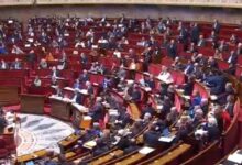 البرلمان الفرنسي يقر حظر شبكات التواصل الاجتماعي على القاصرين دون 15 عاما.