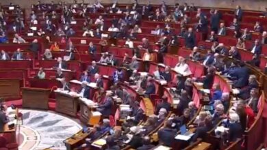 البرلمان الفرنسي يقر حظر شبكات التواصل الاجتماعي على القاصرين دون 15 عاما.