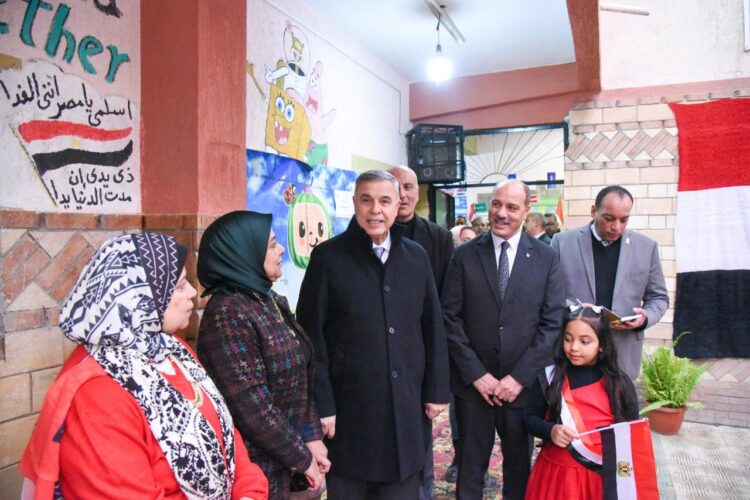 محافظ الإسكندرية يتفقد سير العملية الانتخابية في جولة الإعادة لانتخابات مجلس النواب