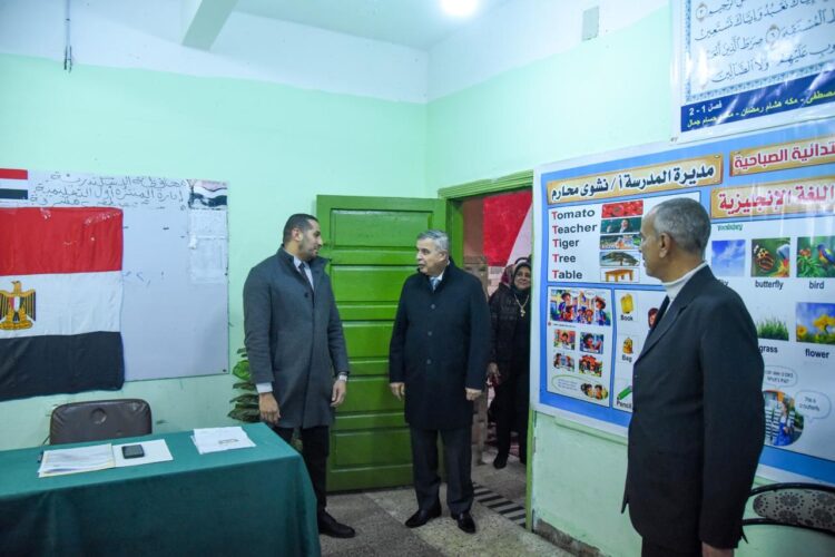 محافظ الإسكندرية يتفقد سير العملية الانتخابية في جولة الإعادة لانتخابات مجلس النواب