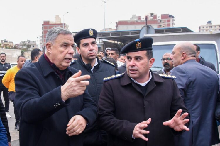 محافظ الإسكندرية يجري جولة ميدانية بالكيلو 21 بنطاق حي العجمي