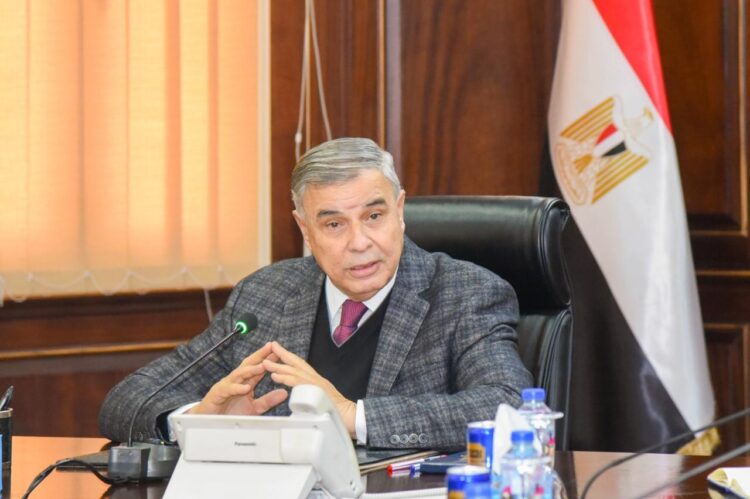 محافظ الإسكندرية يستقبل وفد الهيئة العامة للتأمين الصحي الشامل لتعزيز التعاون المشترك