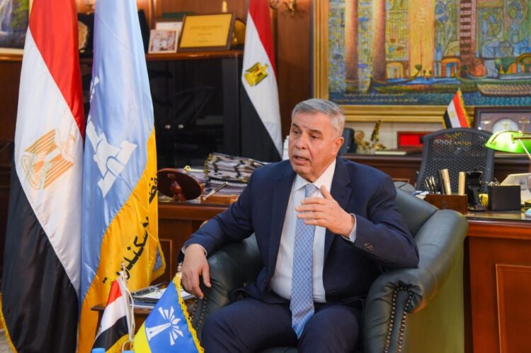 محافظ الإسكندرية يلتقي أعضاء مجلسي الشيوخ والنواب لبحث الملفات التنموية بالمحافظة