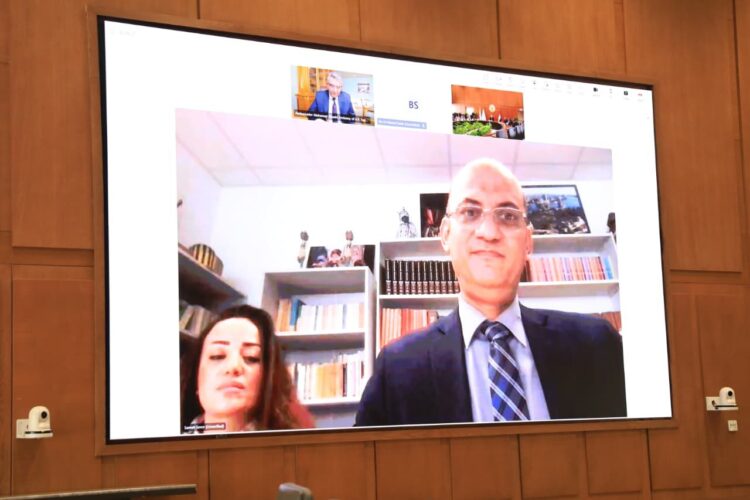 وزير التعليم العالي ومدير مكتبة الإسكندرية يوقعان بروتوكول تعاون