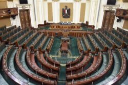 البرلمان يعقد جلسة طارئة اليوم