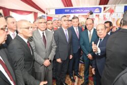وزيرا التموين والزراعة ومحافظ الجيزة يفتتحون 25 معرض أهلا رمضان بالجيزة