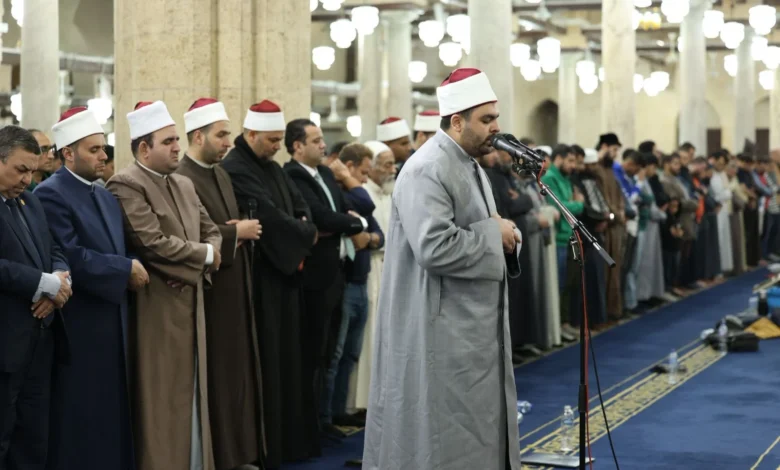 الأزهر يقدِّم طالب بكلية الطب كأول طالب جامعى يؤم المصلين فى الجامع الأزهر