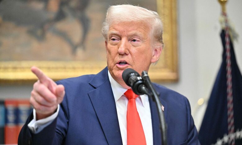 ترامب يصف قرار المحكمة العليا بـالغبي