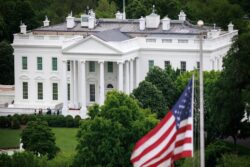 البيت الأبيض: ترامب يعارض ضم إس-رائ-يل للضفة الغربية