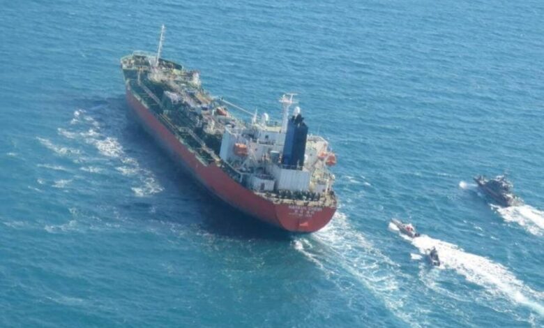 البنتاجون يعلن الاستيلاء على ناقلة النفط "أكويلا 2" الخاضعة للعقوبات في المحيط الهندي.