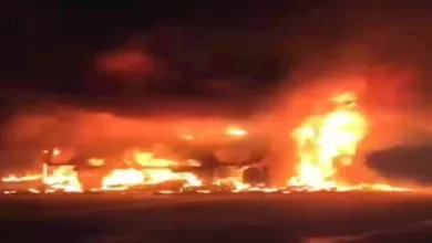 بنها:شلل مروري أدي إلي إحتراق" ميني كوبر " وتصادم سيارتين 