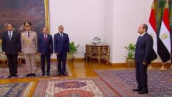 الرئيس السيسي يؤكد خلال اجتماعه بالحكومة الجديدة على أهمية الإعلام 