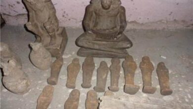 الجيزة: النيابة تحقق مع سائق توك توك بتهمة النصب بحيازة 22 تمثالاً فرعونياً مقلداً