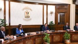 الحكومة تؤكد ضرورة تحصيل وضمان انتظام سداد إيجار وحدات بديل العشوائيات