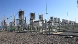 مصر تطلق التيار بمحطة بدر وخط طابا بجهد 500 ك ف تمهيداً للربط الكهربائي مع السعودية.