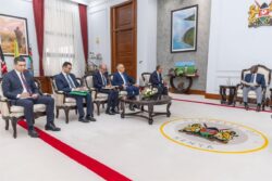 وزيرا الري والخارجية يلتقيان رئيس جمهورية كينيا لتعزيز البنية التحتية المائية