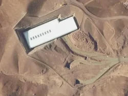 إغلاق أنفاق موقع أصفهان النووي ومقترح إيراني بخفض تخصيب اليورانيوم بنسبة 60%