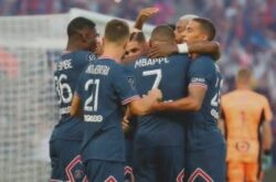 «بعشرة لاعبين وهدف قاتل».. باريس سان جيرمان يعبر ستراسبورج في ليلة طرد حكيمي