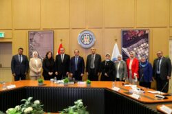 وزير المالية ومركز المعلومات يكرمان صاحب المبادرة المجتمعية الأعلى تقييما. 