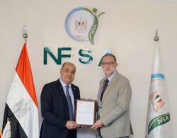 سلامة الغذاء تعزز كفاءتها المؤسسية بحصولها على شهادة الأيزو 9001.