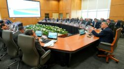 وزير البترول يناقش مع الشركات العالمية خطة تعزيز الإنتاج والإجراءات التحفيزية للاستثمار.