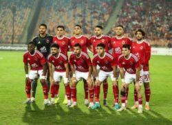 الكاف يعلن طاقم تحكيم مواجهة الأهلي وشبيبة القبائل بدوري أبطال إفريقيا