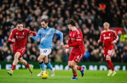 مانشستر سيتي يقلب الطاولة على ليفربول ويقتنص الفوز بثنائية في آنفيلد بالدوري الإنجليزي