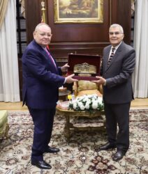 رئيس مجلس الدولة يهنئ رئيس مجلس الشيوخ الجديد