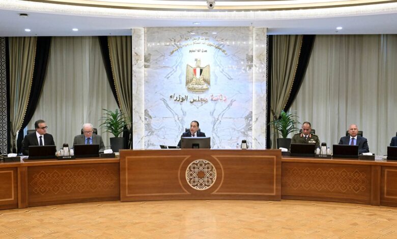 رئيس الوزراء: المواطن في هذه المرحلة هو الأولوية الأولى لتوجه الحكومة.